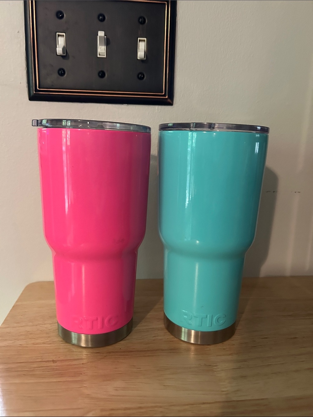 RTIC Double Tumbler Set in Hot Pink and Teal